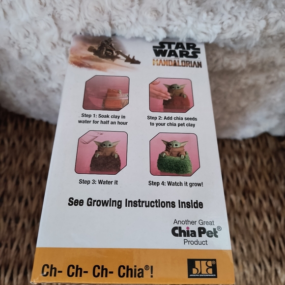Star Wars: The Mandalorian Chia Pet The Child Decorative Planter - Picture 2 of 3